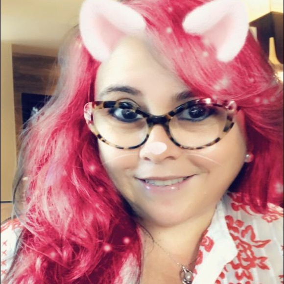 Meet your Posher, Abigail - Picture 1 of 1